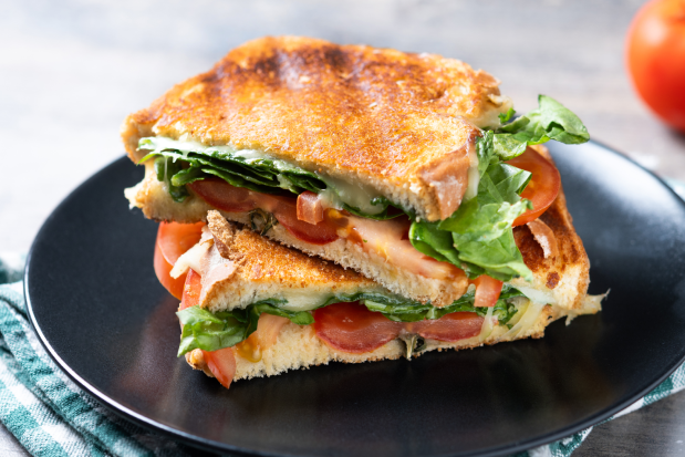 Toast Goloso con Verdure Grigliate